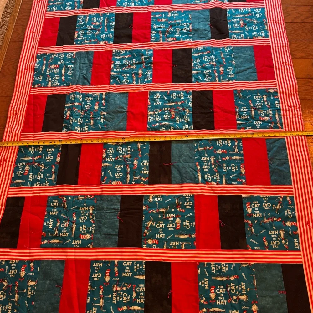 Handmade Dr Seuss Cat in the Hat quilt! One of a kind!